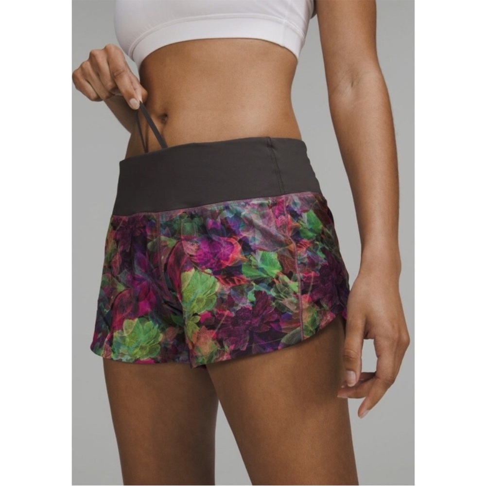 Lululemon Speed Up MR Lined Short Vivid Floral Tone Size 2